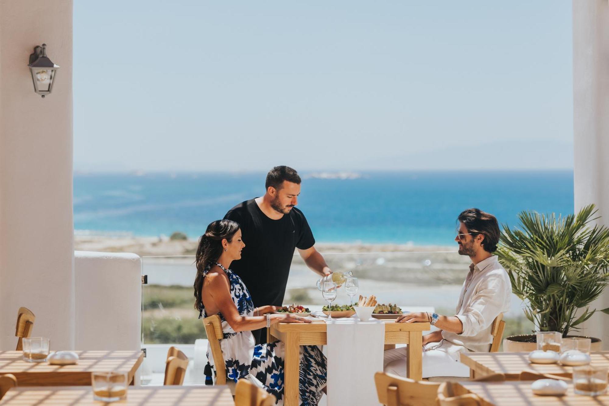 Naxos Grand Hotel Naxos City Екстериор снимка