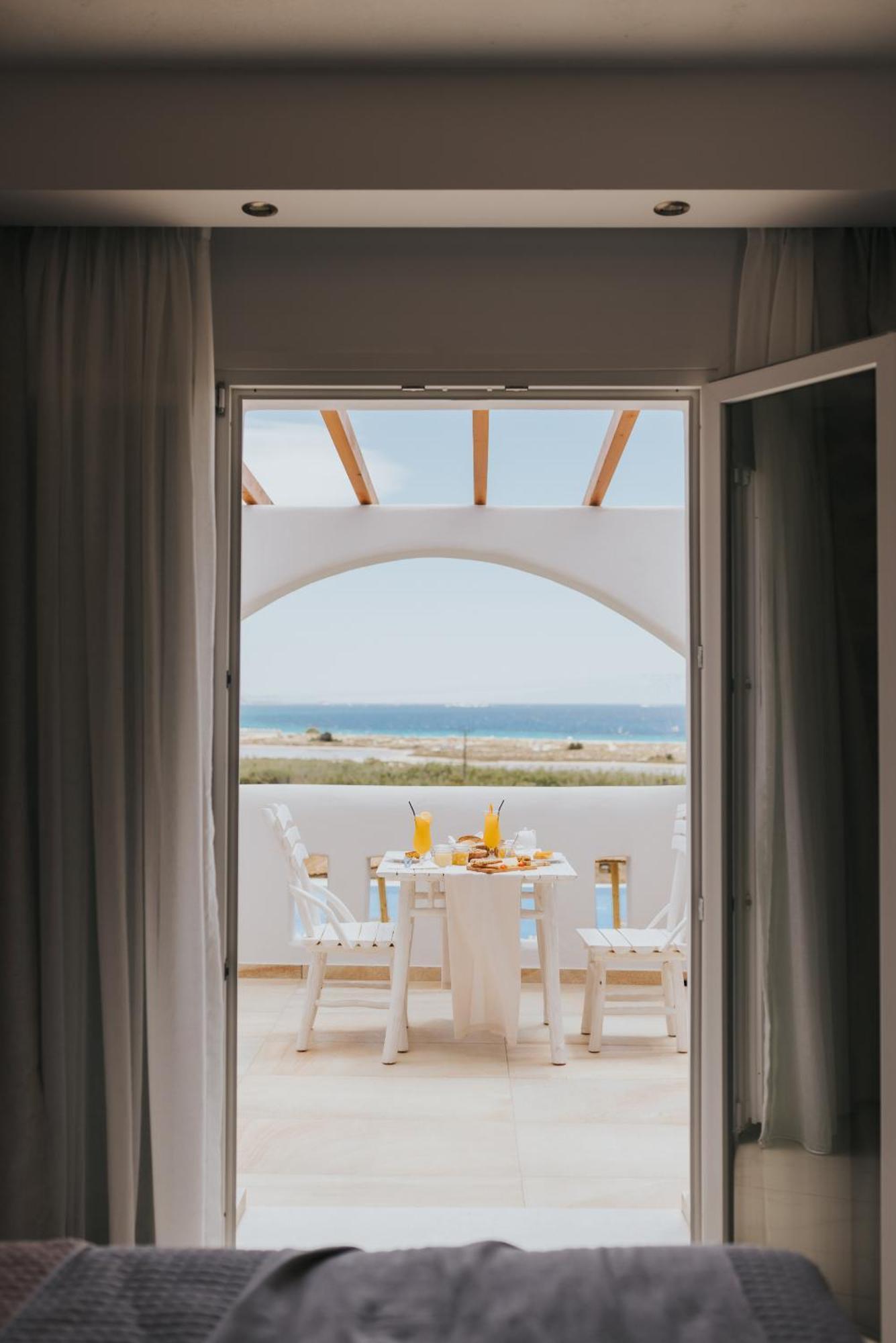 Naxos Grand Hotel Naxos City Екстериор снимка