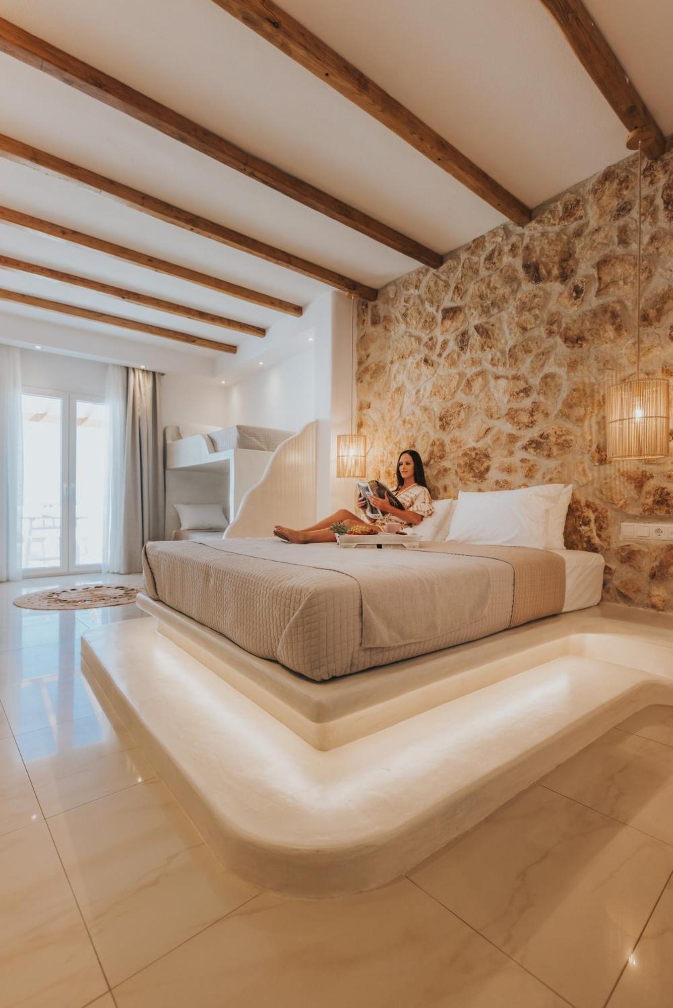 Naxos Grand Hotel Naxos City Екстериор снимка